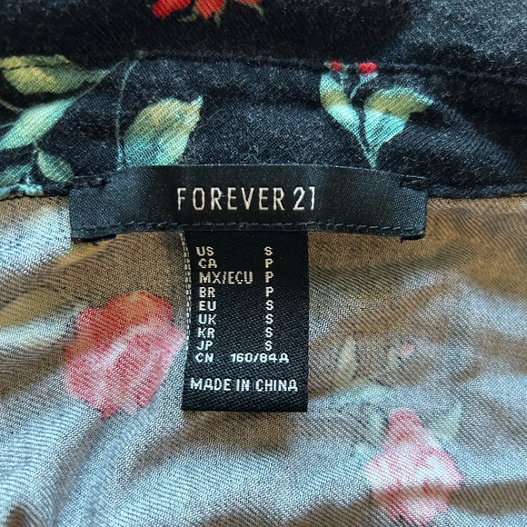 Forever 21 Floral Top Small Shirt - Picture 5 of 5